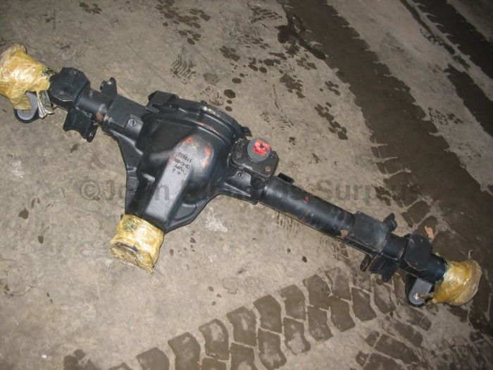 Land rover on sale defender rear axle