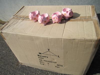 Set of 4 Novelty Pink Pig Ceramic Egg Cups x 36 Trade Pack