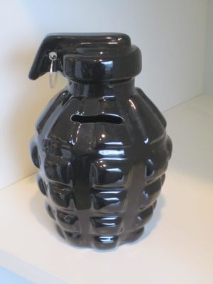 Black Hand Grenade Money Box  Novelty Gift Idea 09579B