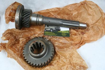 Land Rover Series 3 Gearbox Primary Pinion Shaft 606880 