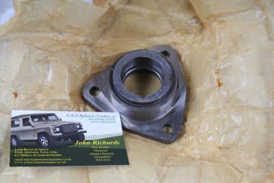 Land Rover Winch Bearing Support Bracket 591818