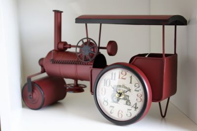 Hometime Metal Framed Steam Roller Mantel Clock Battery Powered