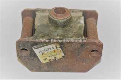 Bedford Vauxhall Rear Engine Mounting 6328287 5340-99-833-5112