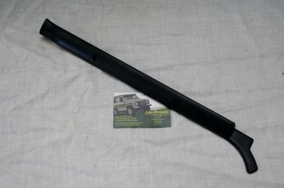 Land Rover Finisher Trim A Post R/H MTC5212