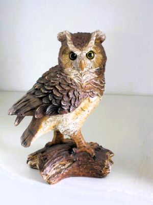 Small Owl Ornament Stood on a Branch 10021A