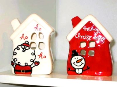 Merry Christmas T Light Holder Xmas House Red or White 106231/106000
