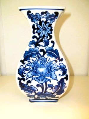 Decorative Blue China Vase Ornament 10948