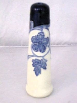 Old Tupton Ware Blue Peony Light Pull TW1105