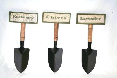 Gardenstyle Trowel with Herb Sign Wall Mount in 3 Styles Rosemary, Chives, Lavender 17211