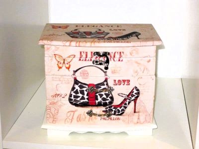 Elegance Wooden Jewellery Box with Black & White Shoe Detailing 2754 