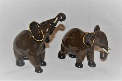 Pair of Small Brown African Elephant Figurines Ornament