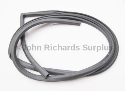 Hard Top To Body Side Seal 109" R/H 334610