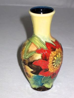 Old Tupton Ware Miniature Vase Sunflower Design 4067