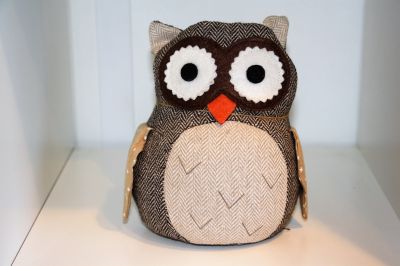 Brown Owl Doorstop / Wedge Available in 2 Shades