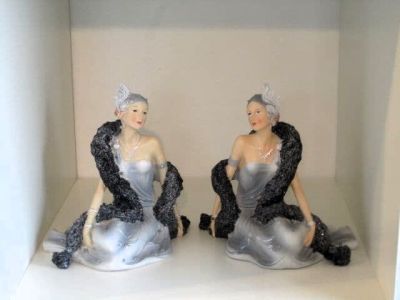 Elegant 1920's Charleston ladies Figurine dressed in grey/silver Sat on the Ground. Choice of A or B 45331