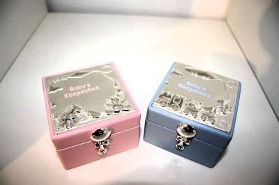 Baby's Keepsakes Trinket box in Pink or Blue Christening Gift 50021