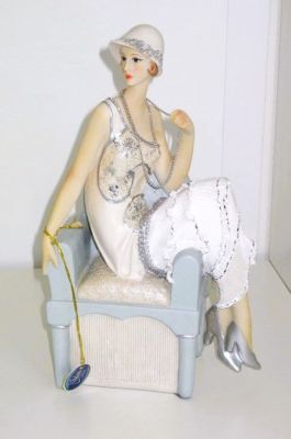 Diamond Dolls Collection Charleston Lady Figurine 58211