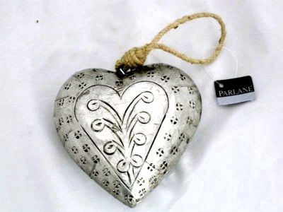Tin Covered Mango Wood Hanging Heart Etched Flower Detail 720904