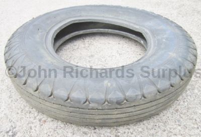 Avon F.A.R. Service 7.00 x 16 Tyre (Collection Only)