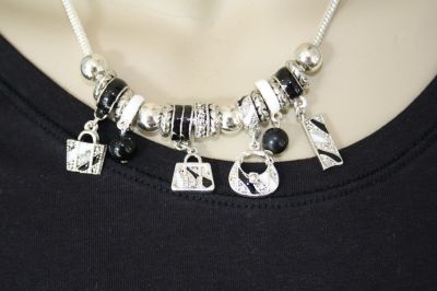 Ladies Black and White Crystal Necklace. CB560N