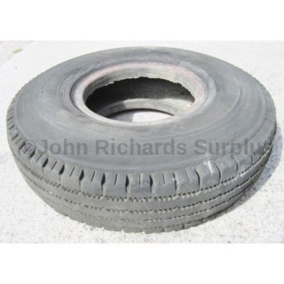 Dunlop B6 10.00 x 15 Tyre (Collection Only)