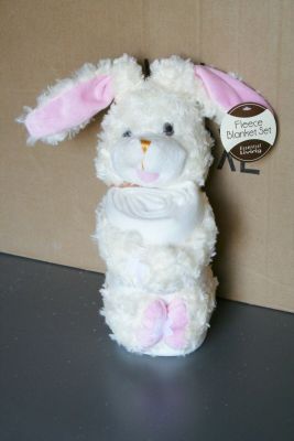 Cuddly Bunny Rabbit with fleece blanket Pink