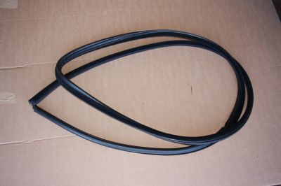 Land Rover Discovery 3 & 4 Door Seal "Damaged Stock" LR037755 Genuine