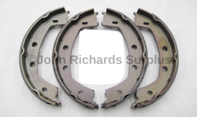 Freelander Handbrake Shoe Set LR001020