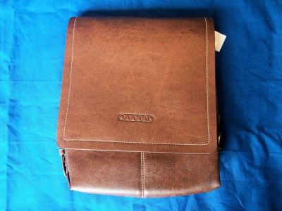 Stunning Men's Leather Travel Messenger Style Bag Phillipe 113115 W/S XT27