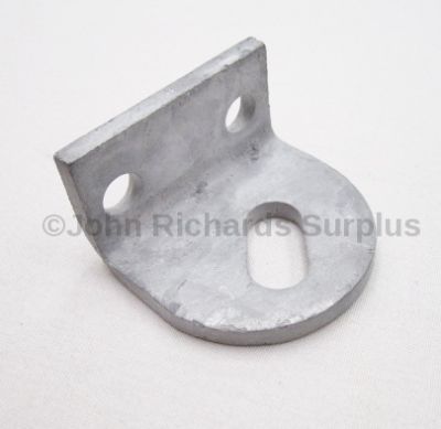 Tailgate Stay Cable Bracket R/H MUC8738