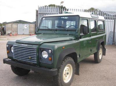 Land Rover Defender TD5 Station wagon LHD 07/2003 - Green