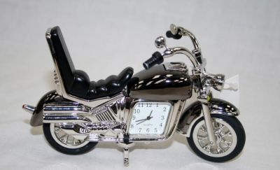 Die Cast Indian Style Motorbike Novelty Desk Top clock
