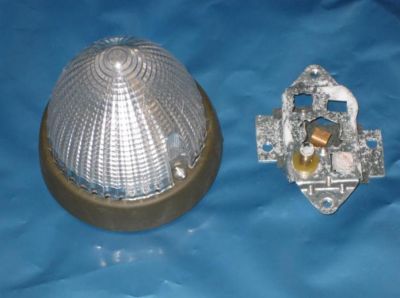 Bosch domed marker lamp with white clear lens 16-842-0701