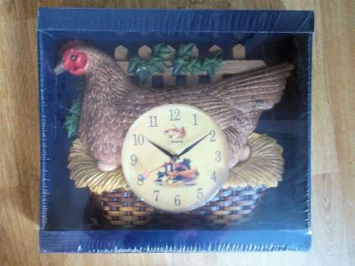 Country Clock in Two Styles Veg Basket or Hen 5864,5793