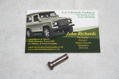 Land Rover LT77 gearbox pivot pin UKC2662L