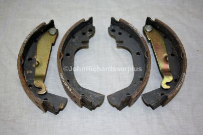 Vauxhall Chevette Rear Brake Shoe Axle Set 91032993
