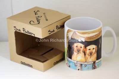 Sue Podbery Collection Durham Mug Golden Labradors In A Land Rover SP75M