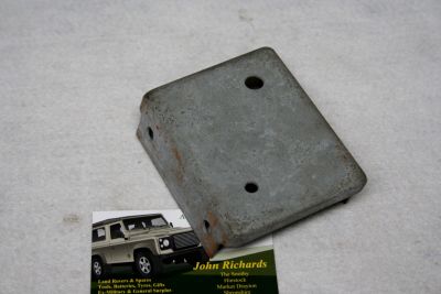 Land Rover SWB body support bracket 330146