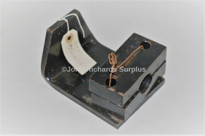 Bedford Vauxhall Mounting Bracket 91068128 2530-99-834-0318