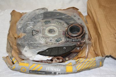 Renault 2.1 Diesel Clutch Kit 7701472068