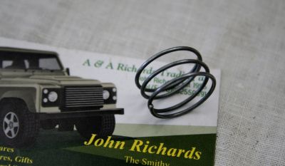 Land Rover Upper Tailgate Inner Handle Spring 313493