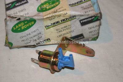 Land Rover Defender Vacuum Control Solenoid MUC1678
