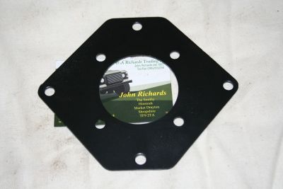 Land Rover Nato Socket Mounting Plate NRC4967