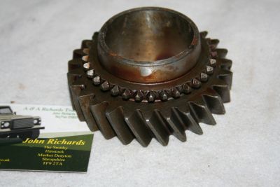 Land Rover LT77 Gearbox 2nd Gear Mainshaft FRC5279