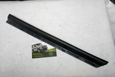 Land Rover Defender 110 L/H Rear Side Door Bottom Seal MWC6129