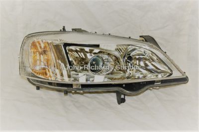 Bedford Vauxhall Zafira R/H Headlight 93170275