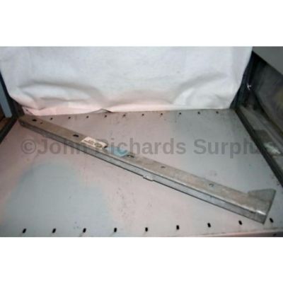 Land Rover R/H Sill Support Channel 330380