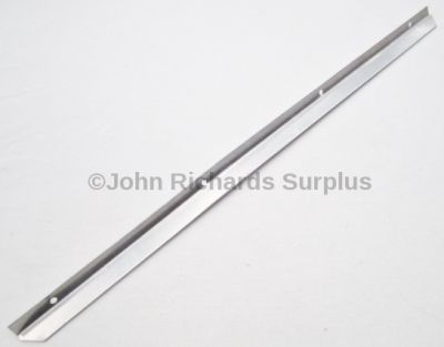 Windscreen Glass Side Retainer 330667
