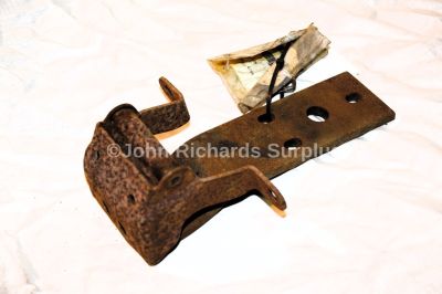 Bedford M.J. M.K. Door Hinge R/H Upper 2714648 NSN 2510-99-749-1079