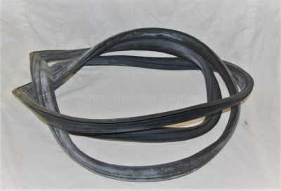 Bedford Vauxhall Cavalier Windscreen Rubber Seal 90036669 9320-99-759-6645